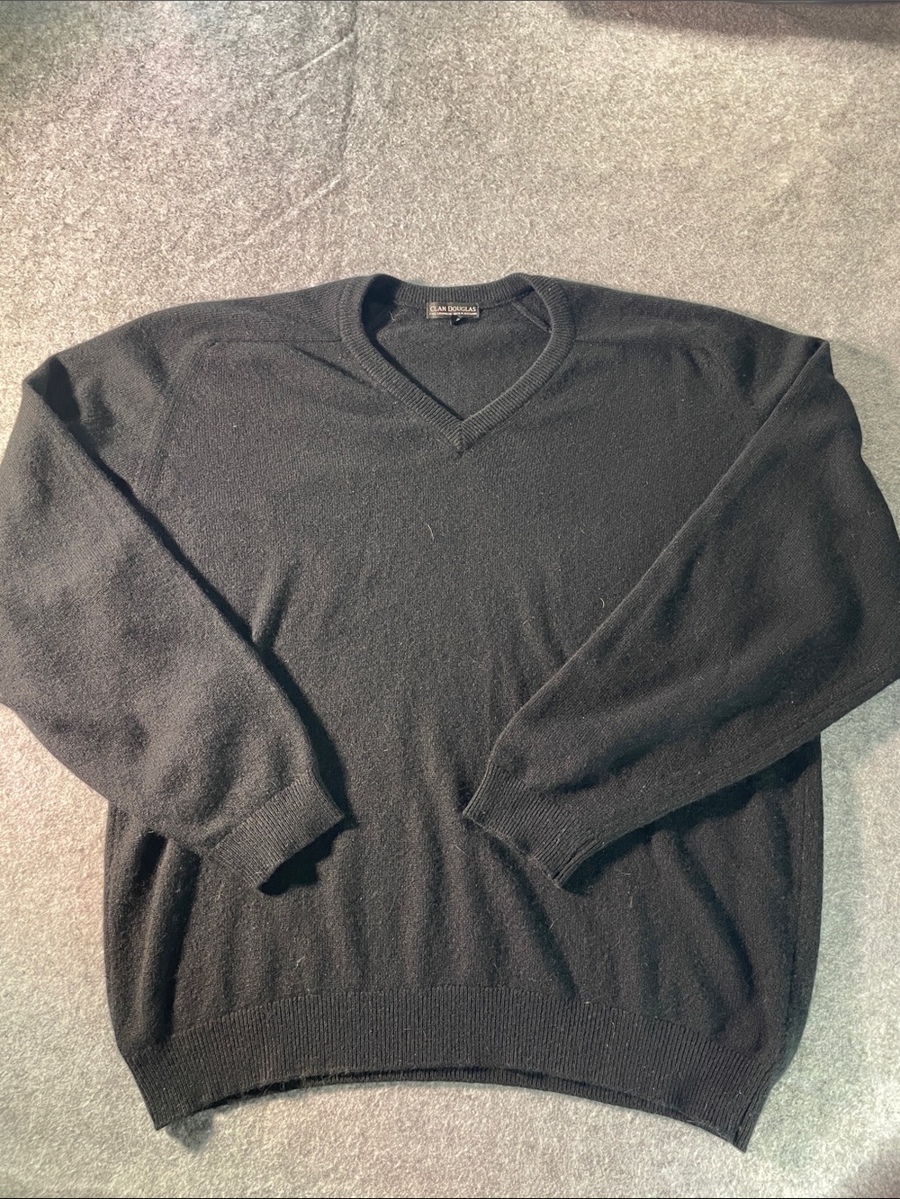 Clan Douglas Black V-Neck Sweater 100% cashmere